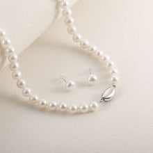 Load image into Gallery viewer, CDE Freshwater Pearl Earring and Necklace Set