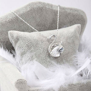 CDE 925 Sterling silver Swan pendant with 925 sterling silver necklace embellished with Swarovski crystals