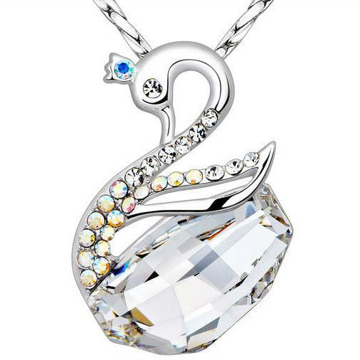 CDE 925 Sterling silver Swan pendant with 925 sterling silver necklace embellished with Swarovski crystals